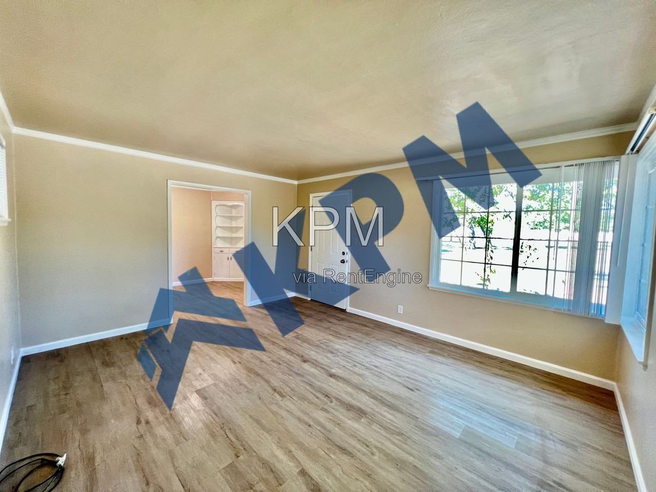 2949 Pacific Ave - Photo 6 of 23