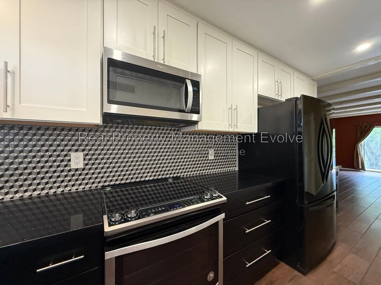 1018 E Osborn Rd #D - Photo 5 of 16