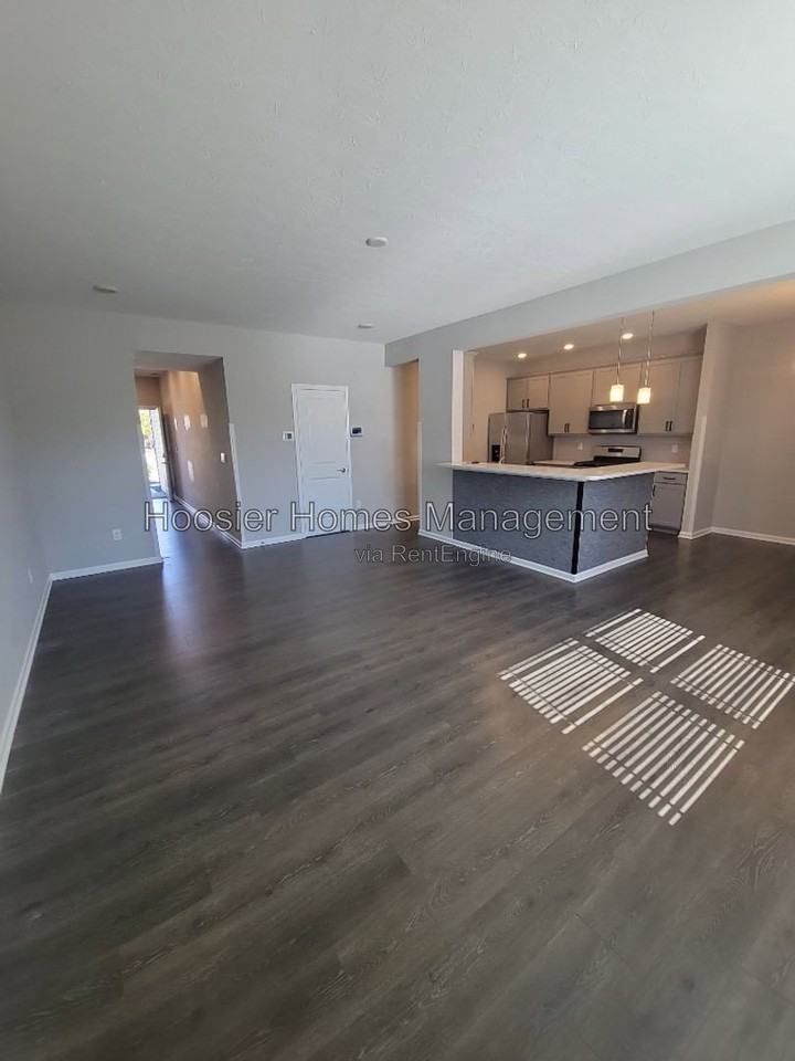 6433 Yuma Ct #1 - Photo 5 of 25