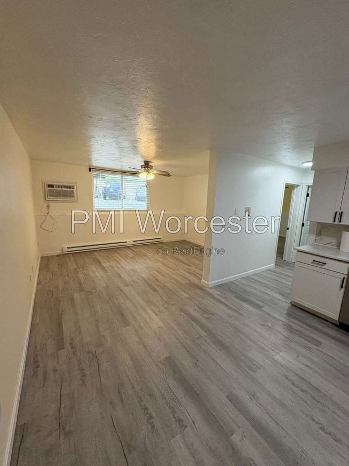 229 Vernon St - Photo 2 of 19