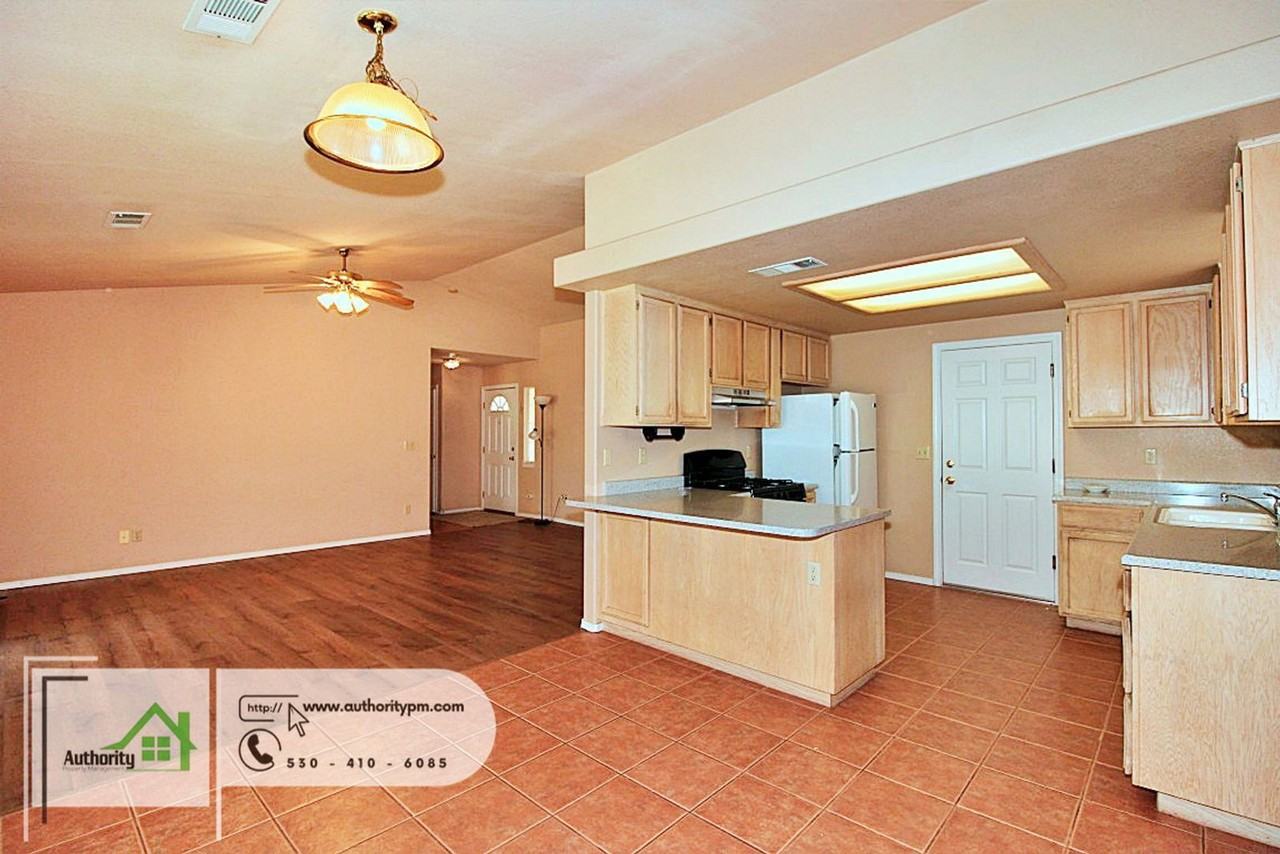 969 Partridge Dr - Photo 7 of 21