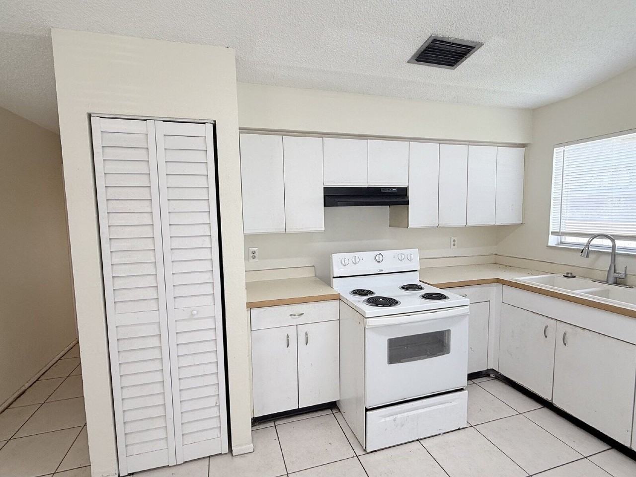 1625 82nd Street Ct E - Photo 7 of 25