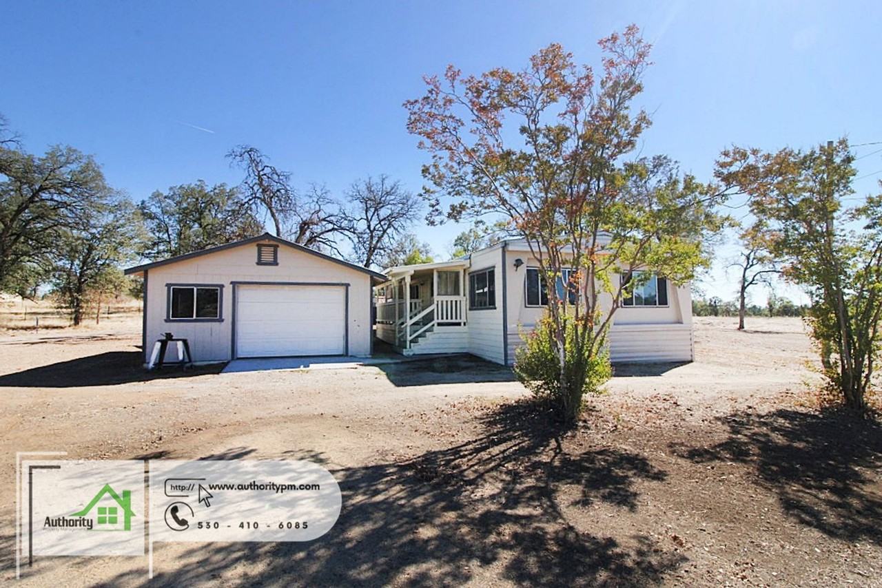 11838 Devon St - Photo 2 of 24