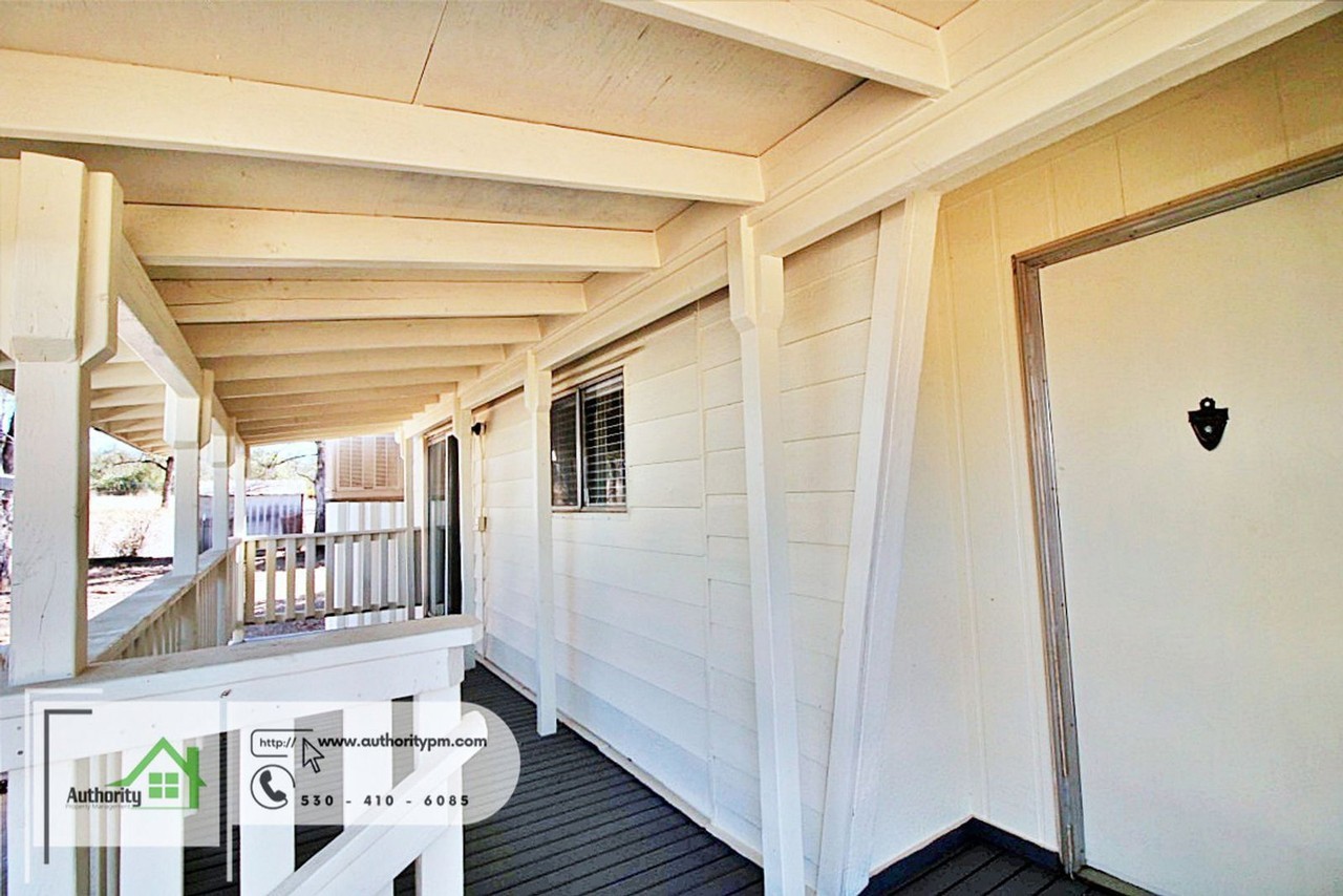11838 Devon St - Photo 4 of 24