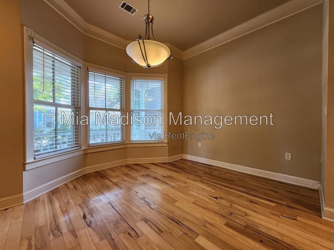 524 E Bolton St #A - Photo 7 of 17