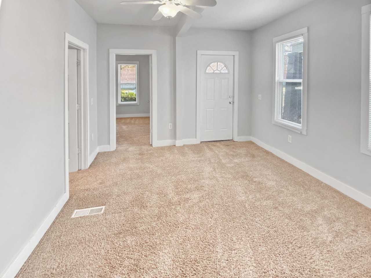 835 Davis Ave Nw #1 - Photo 5 of 8