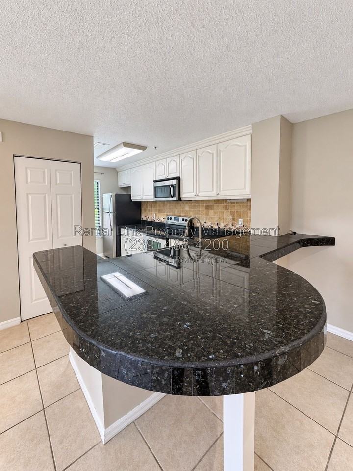 4041 Crockers Lake Blvd #2118 - Photo 6 of 31