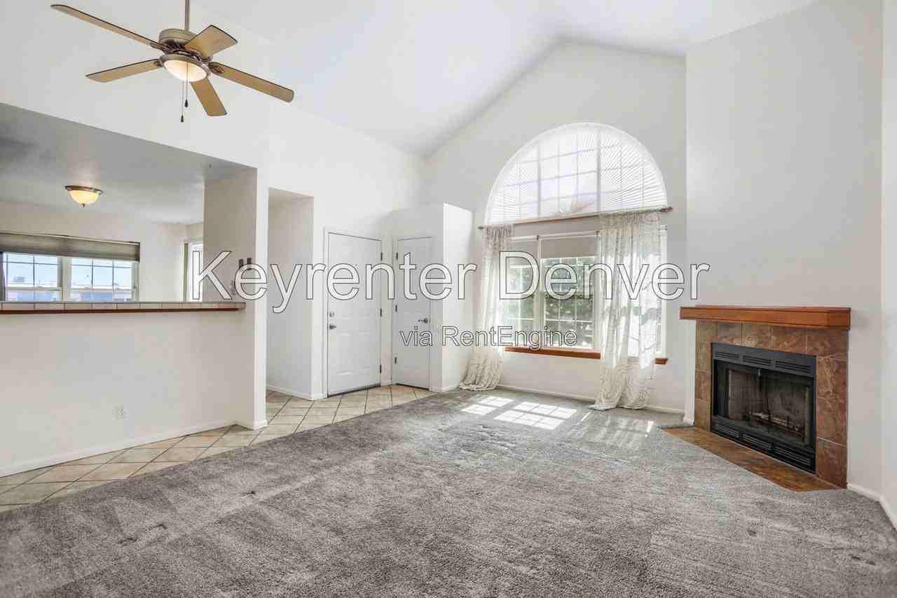 5704 W Asbury Pl #302 - Photo 4 of 18