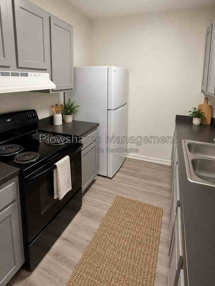 257 Fulkerson Dr #C - Photo 4 of 7
