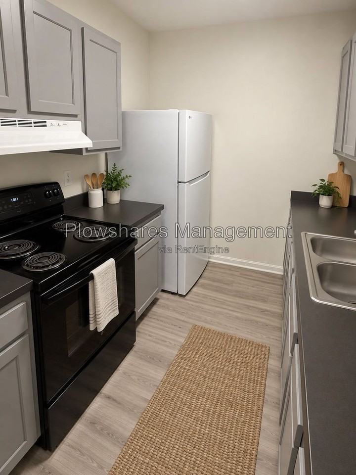 255 Fulkerson Dr #C - Photo 4 of 7