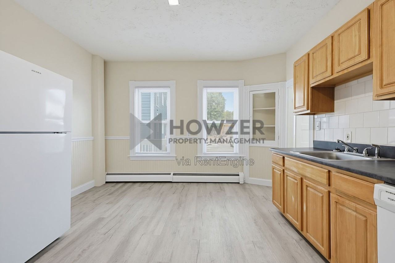 4 Bellevue Ave - Photo 4 of 27