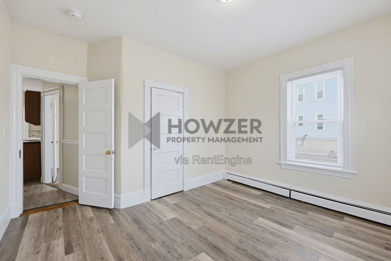 4 Bellevue Ave - Photo 7 of 27