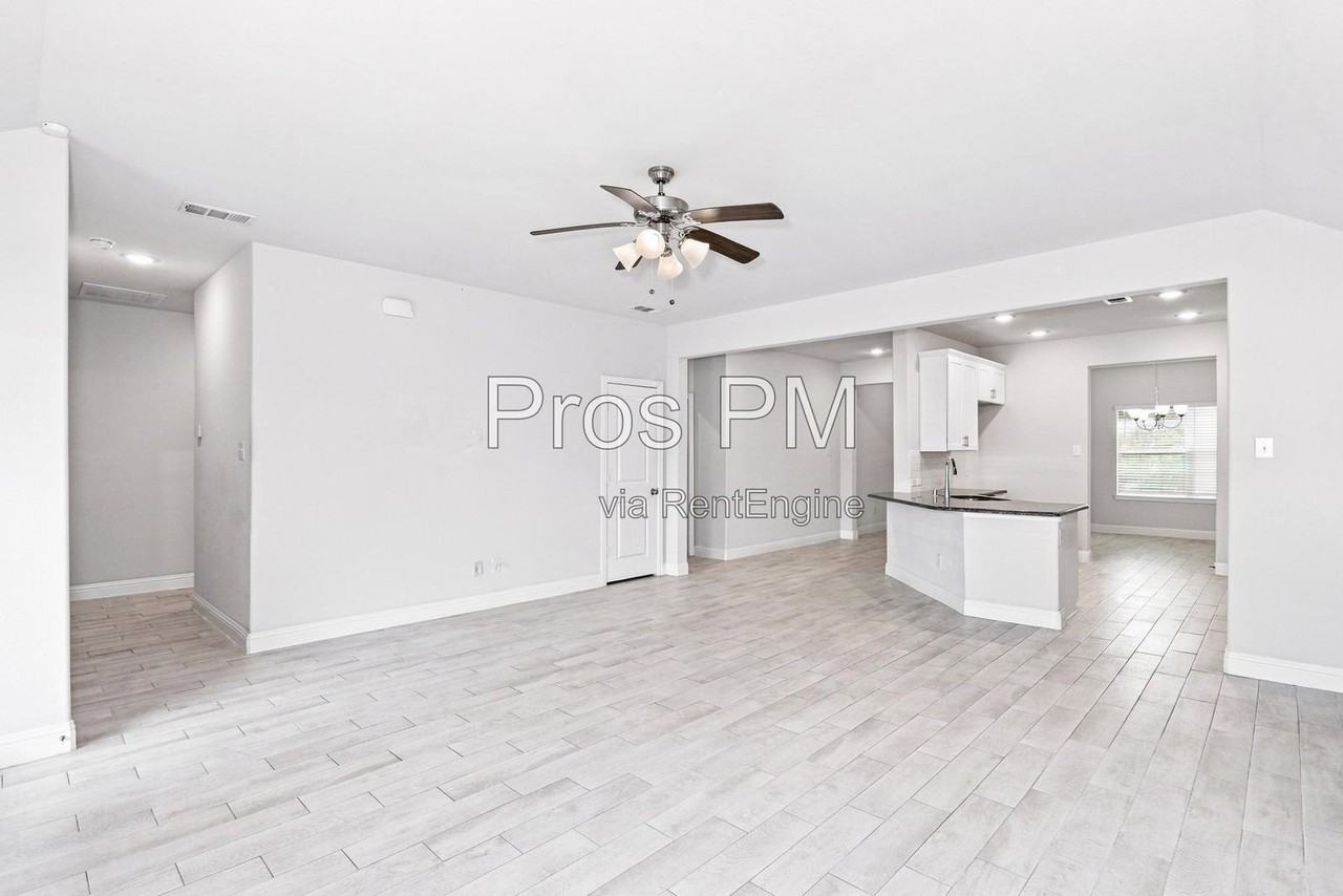 4218 Calla Dr - Photo 3 of 16