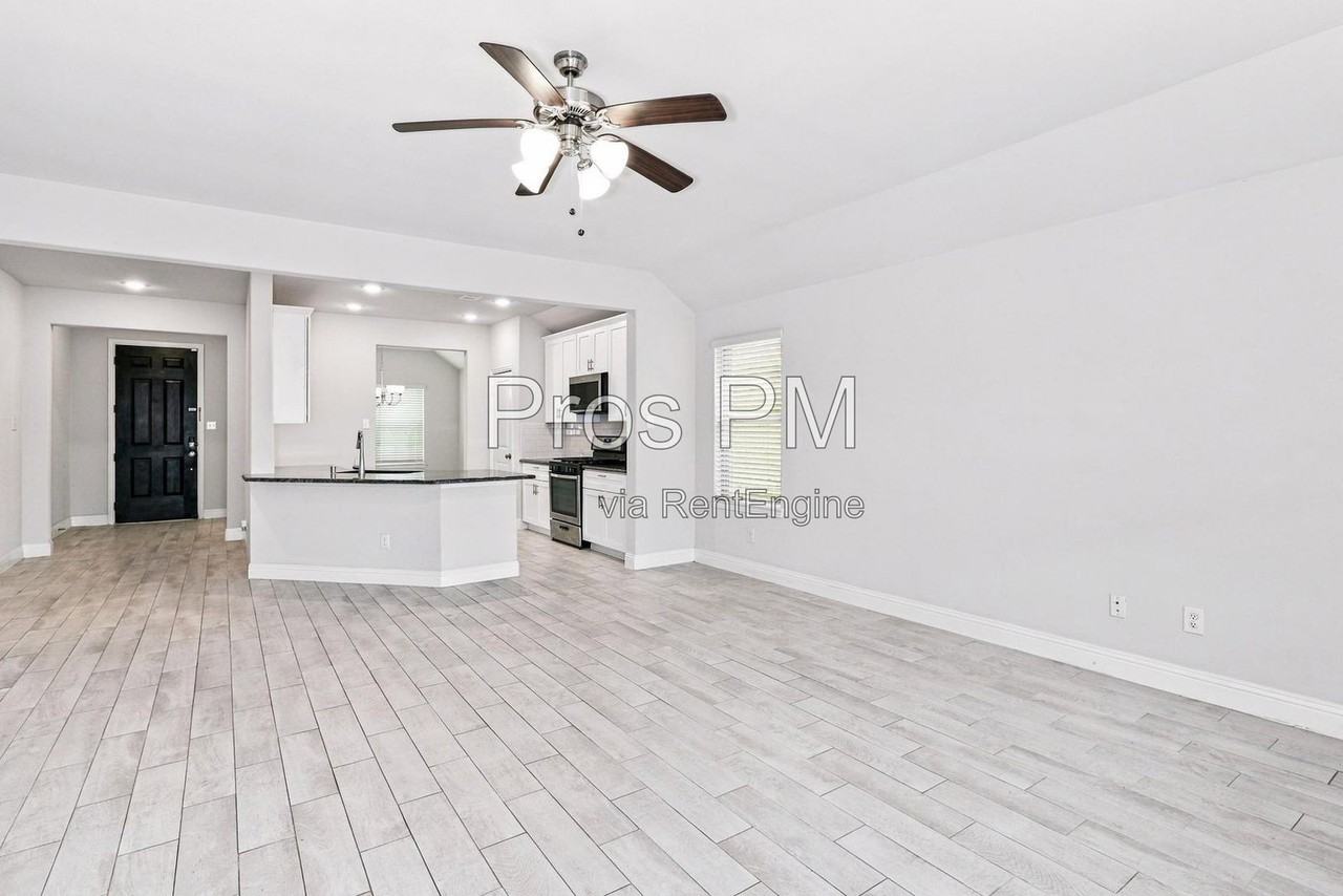 4218 Calla Dr - Photo 5 of 16