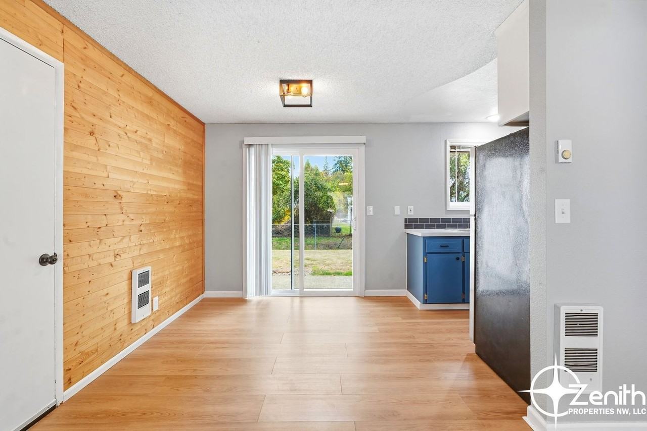 9510 Ne 20th St - Photo 4 of 25