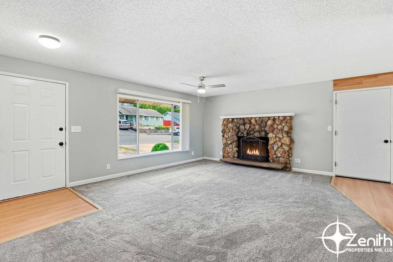 9510 Ne 20th St - Photo 5 of 25