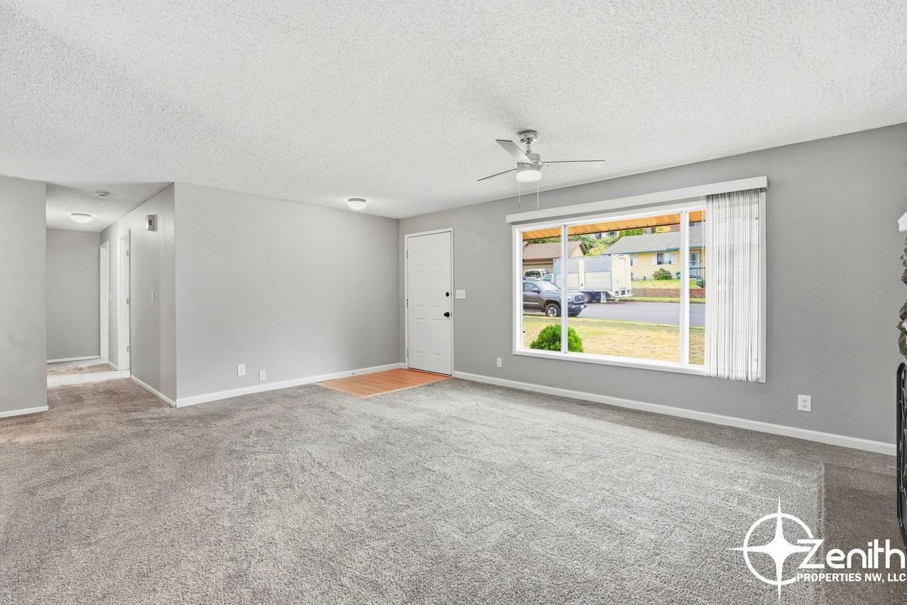 9510 Ne 20th St - Photo 7 of 25