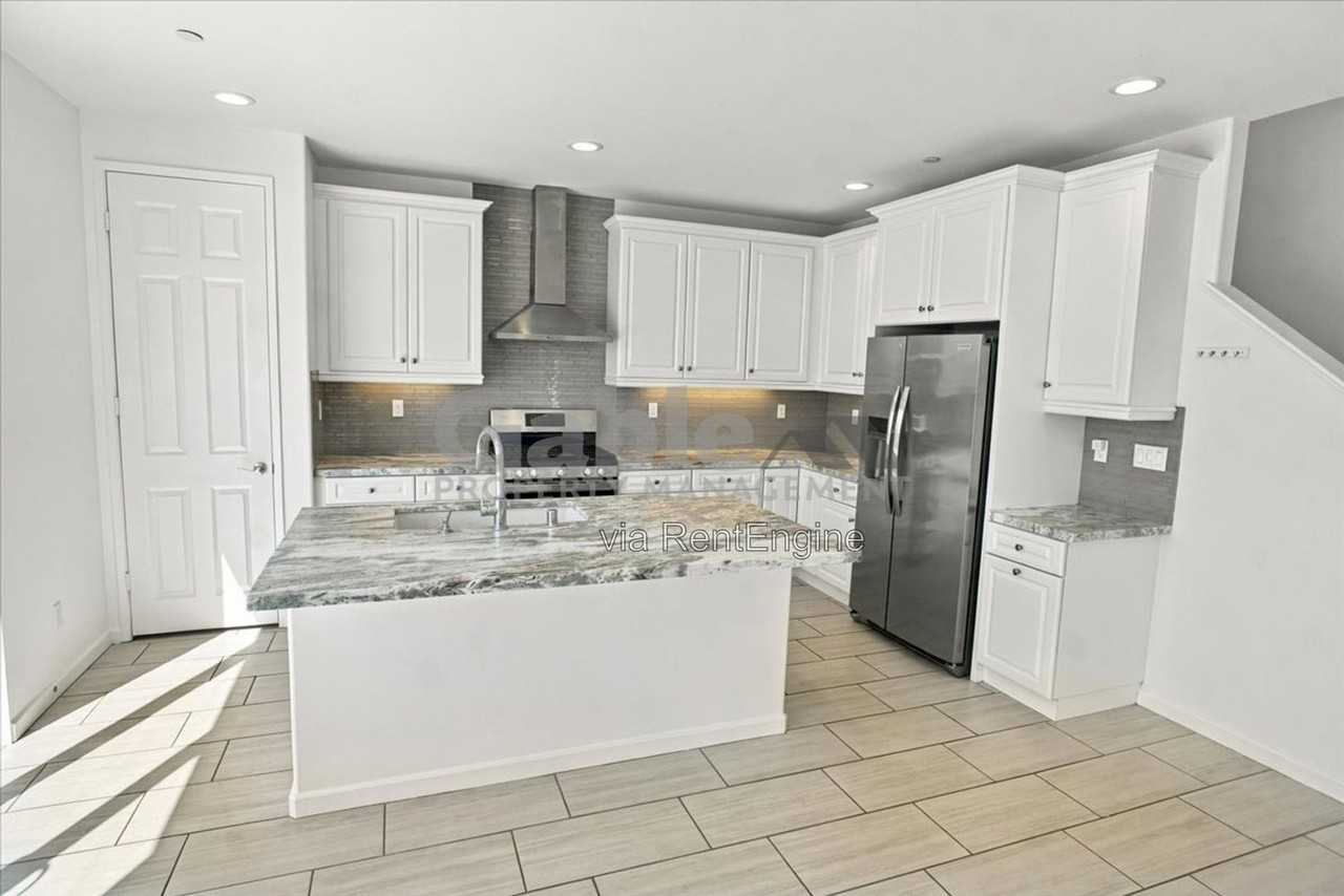 45605 6th St E - Photo 3 of 22