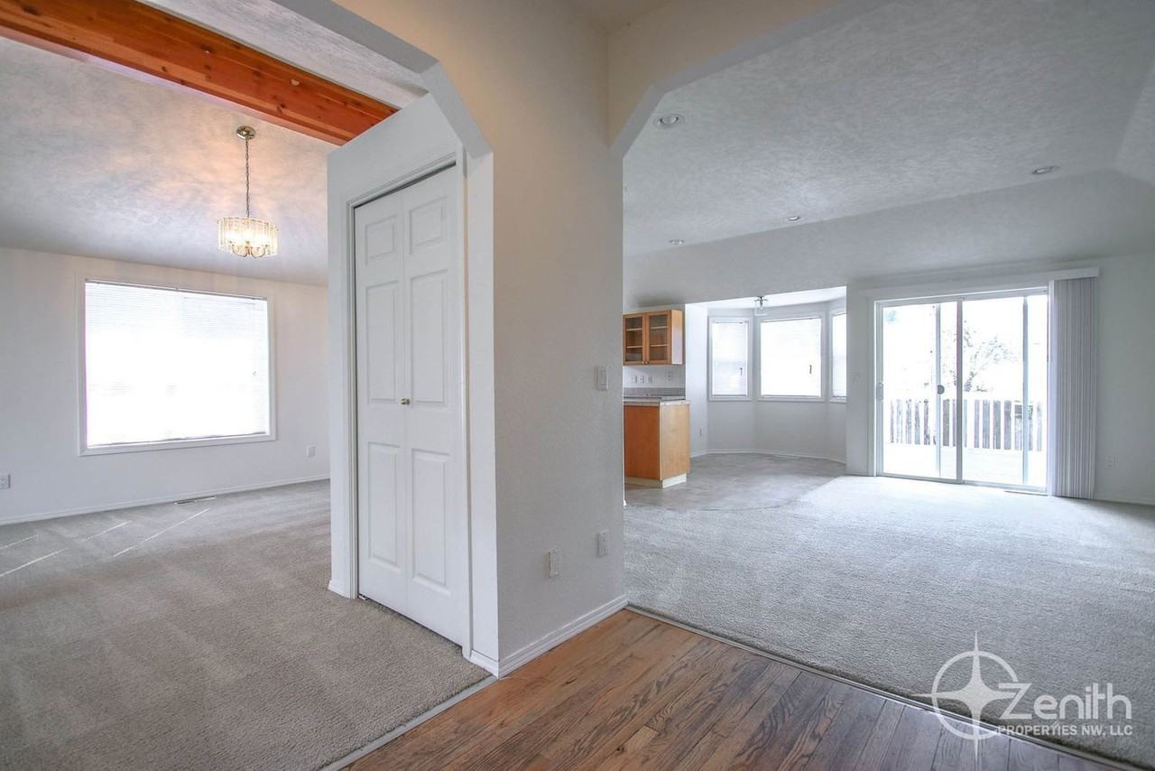716 Se 125th Ave - Photo 4 of 28