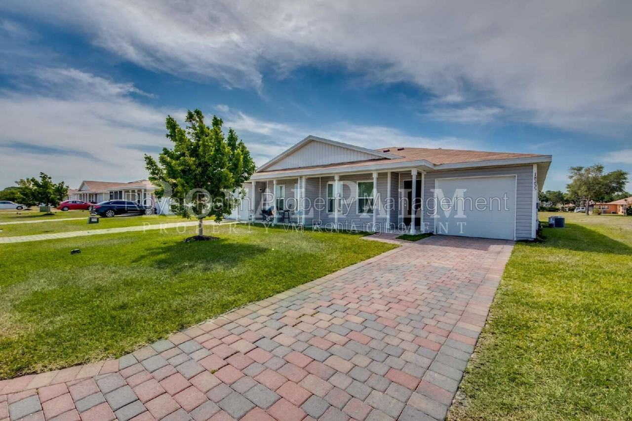 18255 Gibraltar Ln - Photo 3 of 34