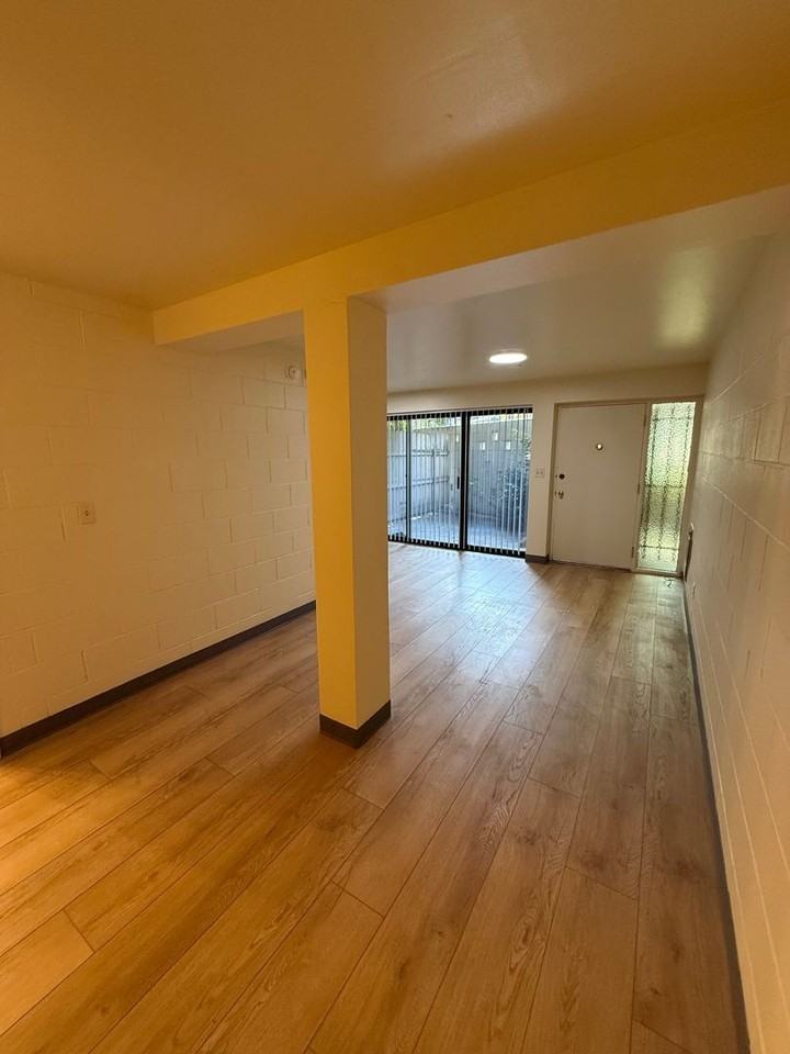 1811 Summit Ave #B1