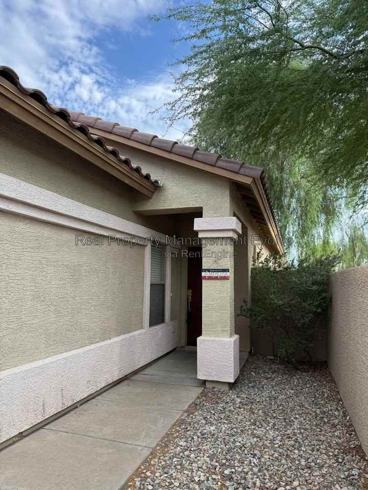 2577 W Brilliant Sky Dr - Photo 3 of 20