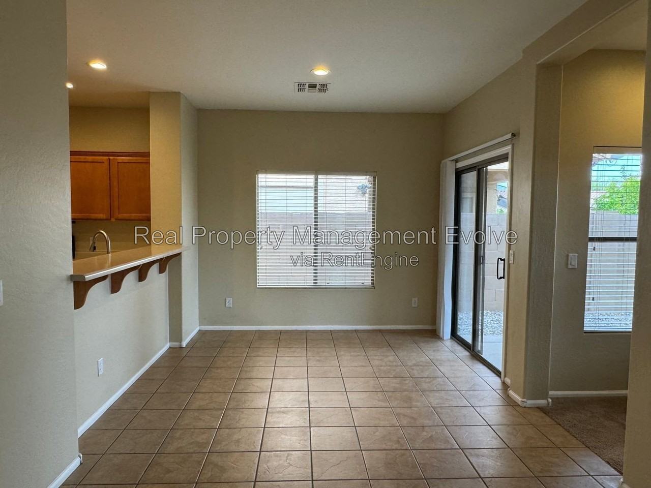 2577 W Brilliant Sky Dr - Photo 6 of 20