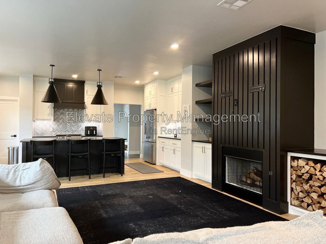 108 Nw 25th St - Photo 3 of 16