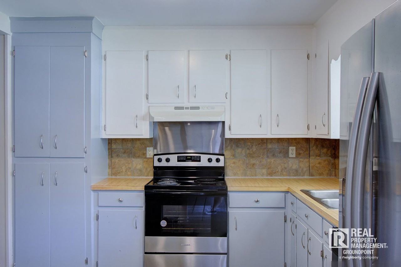 110 Duncan Ct - Photo 4 of 30