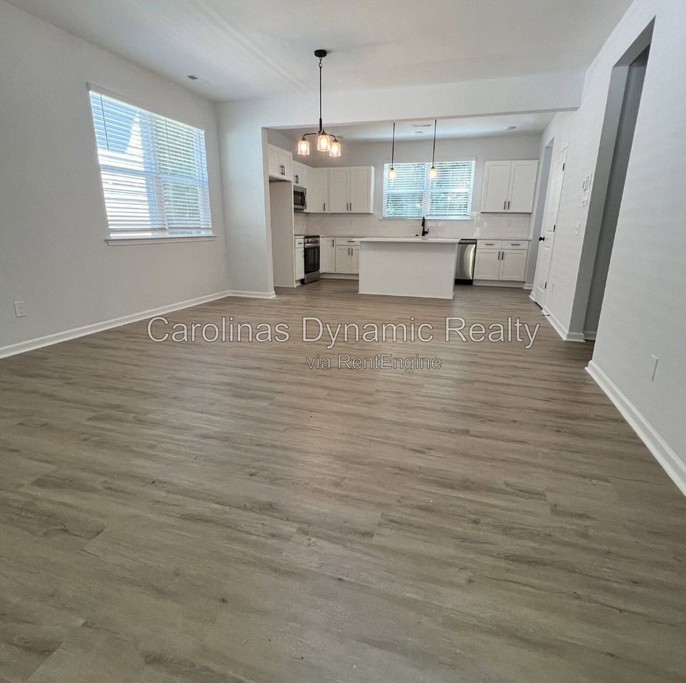 1804 Purser Dr - Photo 4 of 28