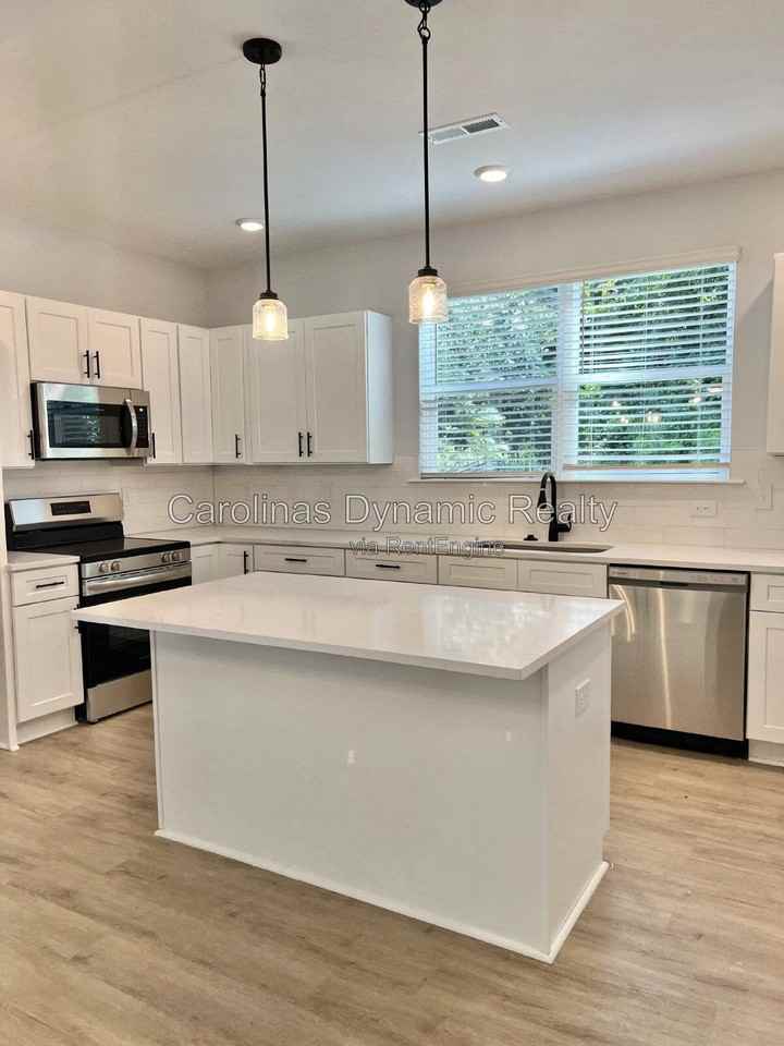 1804 Purser Dr - Photo 7 of 28