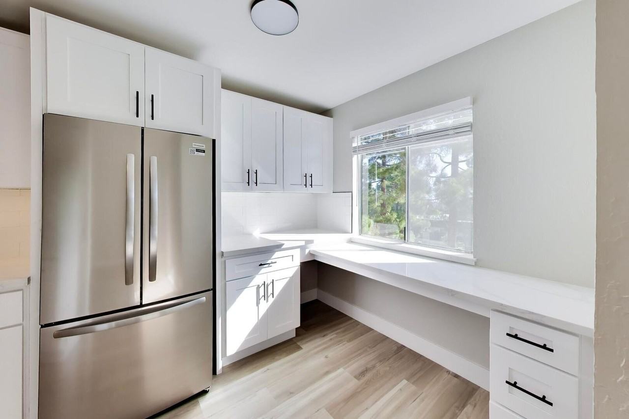 1015 Continentals Way - Photo 3 of 50