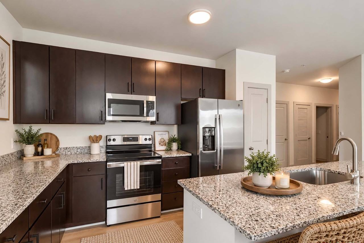 Gramercy Square at Ayrsley - Photo 3 of 29