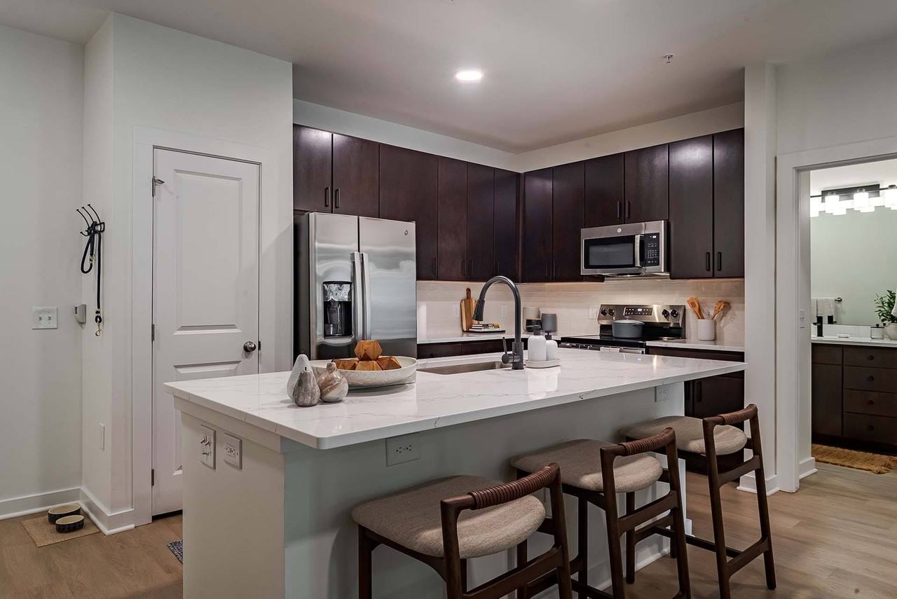 Gramercy Square at Ayrsley - Photo 5 of 29