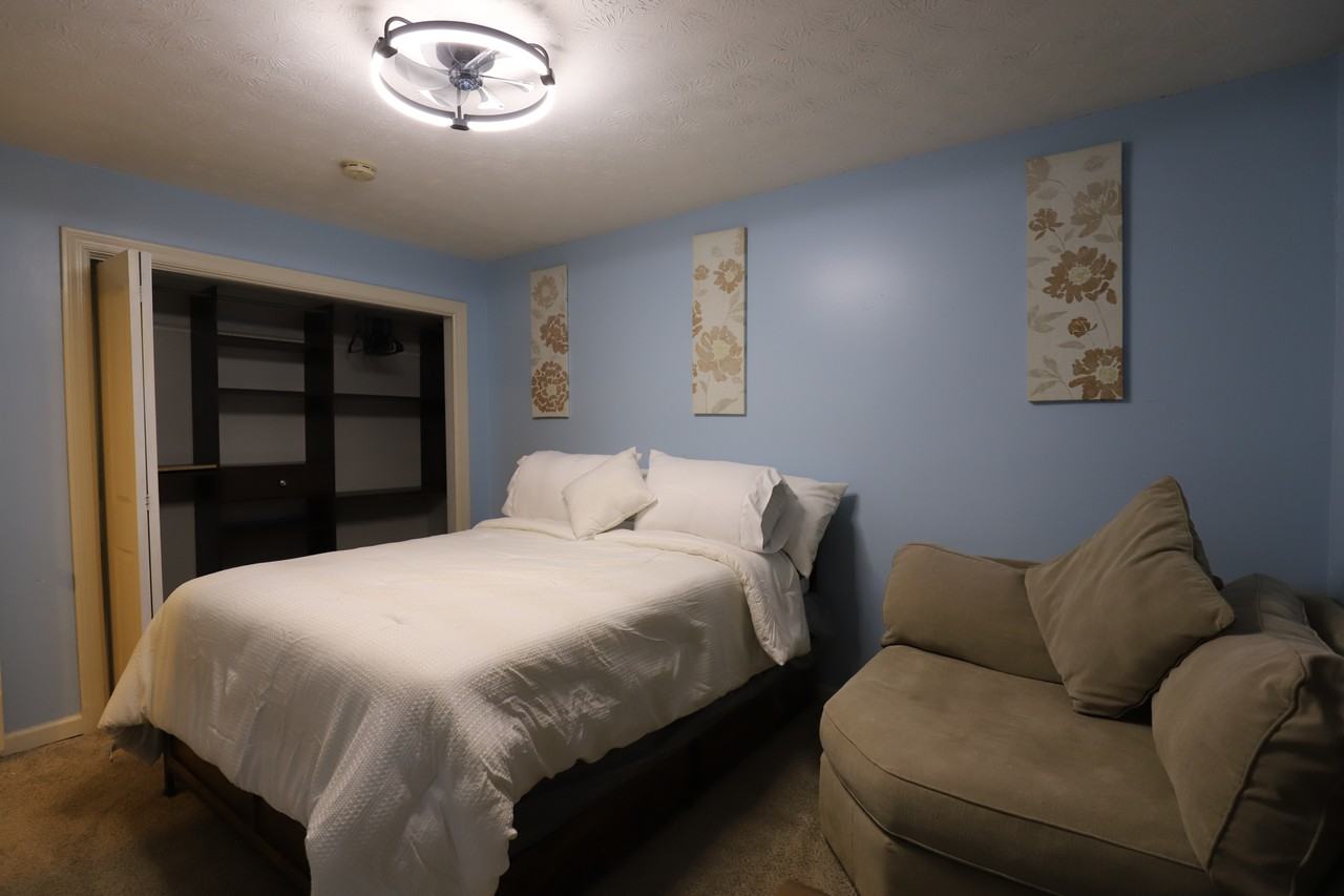 3135 7 Pines Court #101 - Photo 3 of 26
