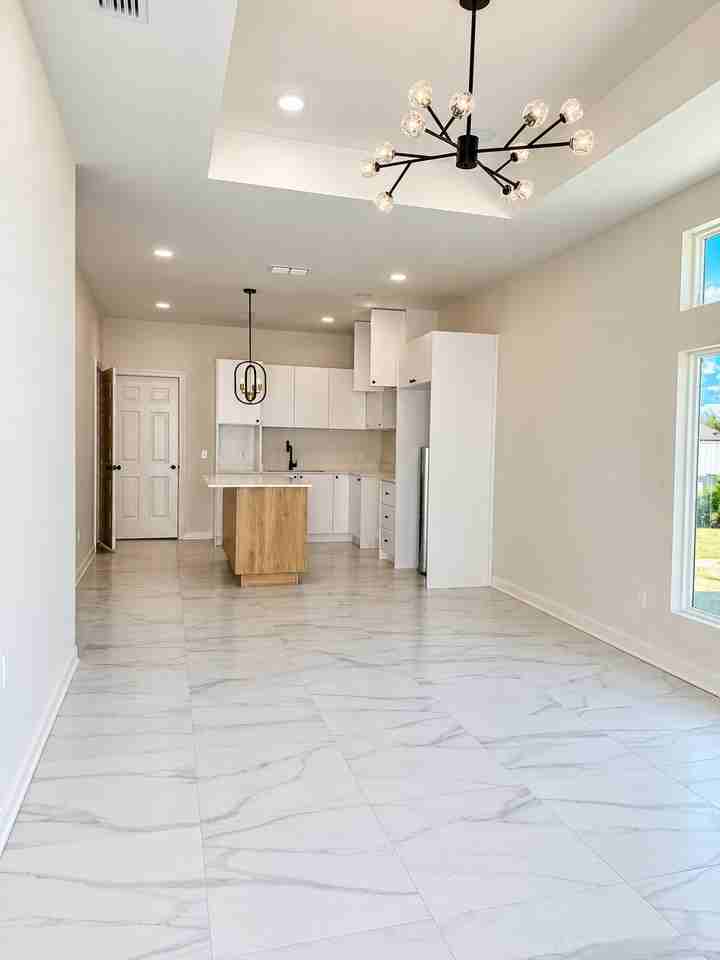 S Woodland Dr #2 - Photo 4 of 13