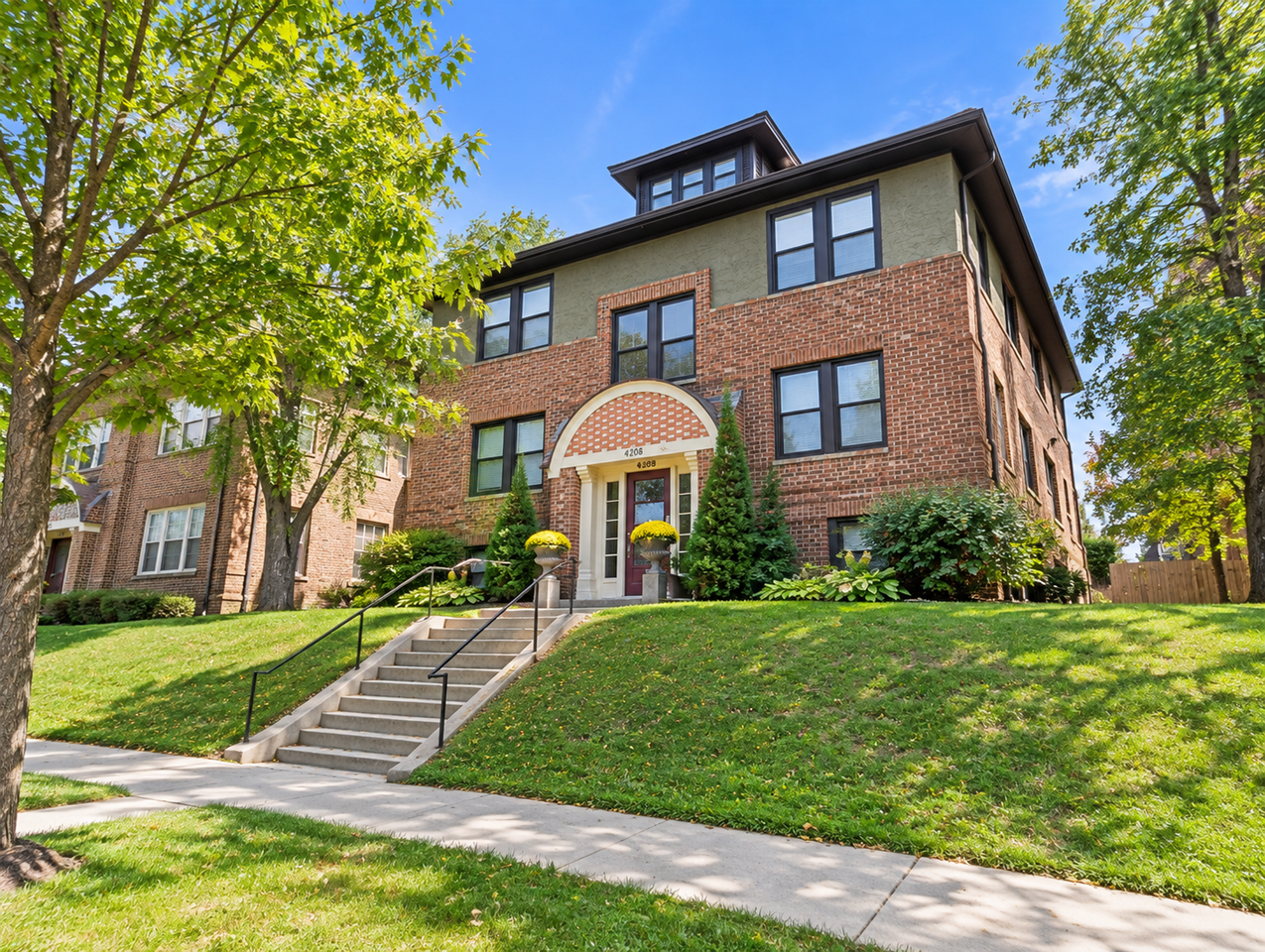 Goodrich Ave Apartments | Historic Charm & Spacious Living - Photo 2 of 30