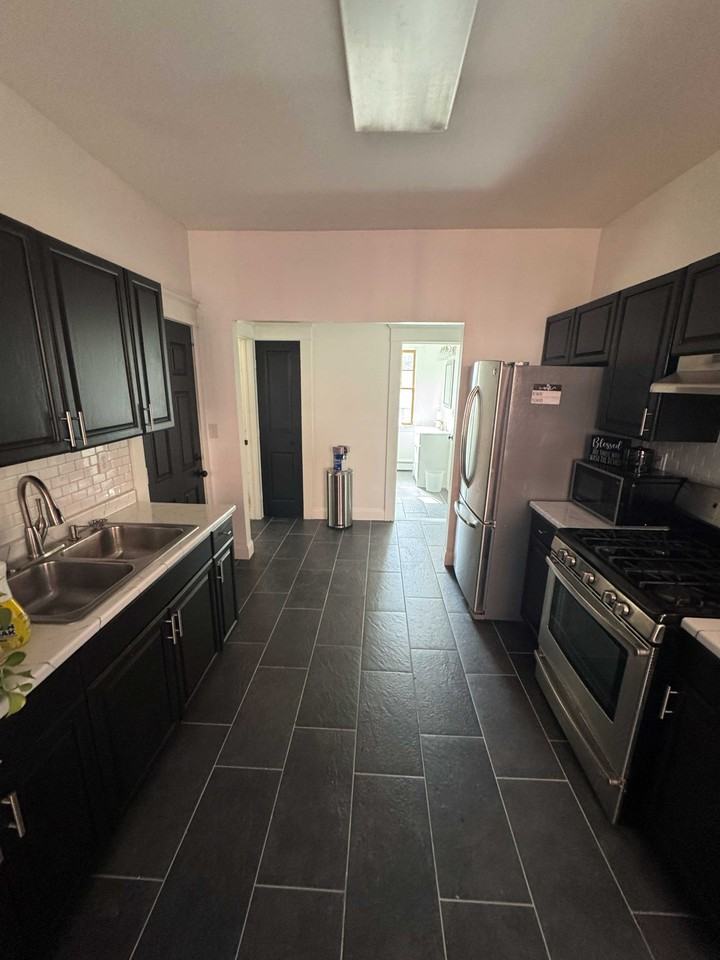 13 Blake St #1stFL - Photo 6 of 17
