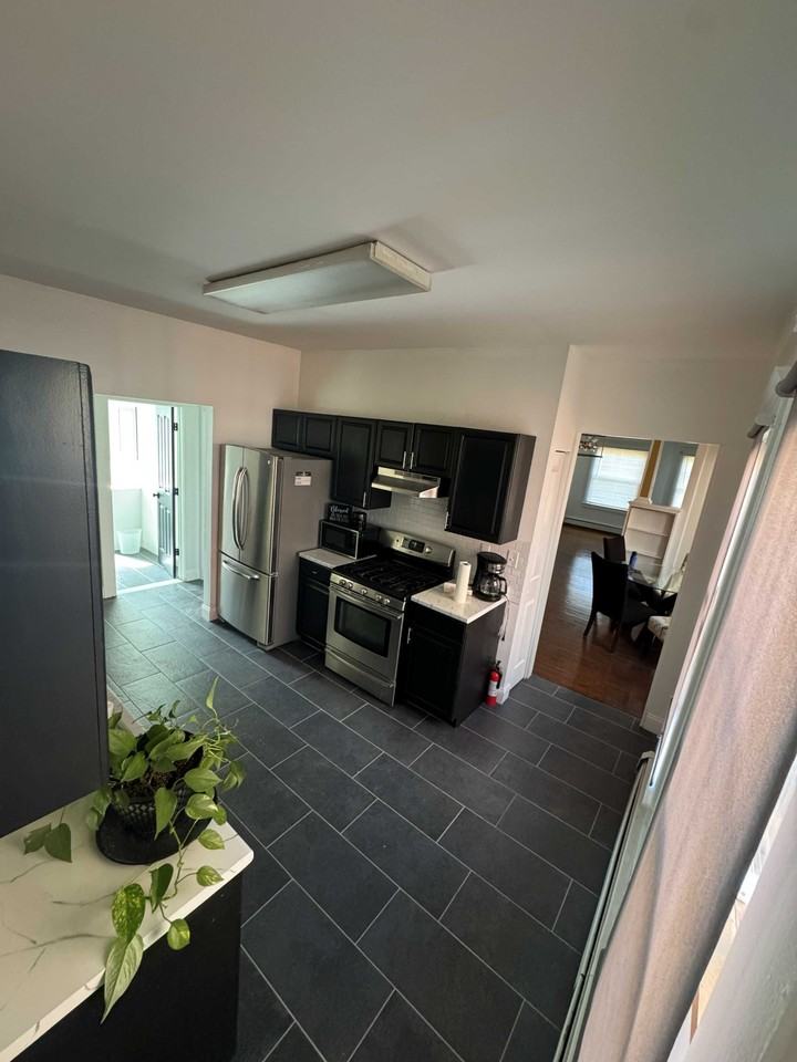 13 Blake St #1stFL - Photo 7 of 17