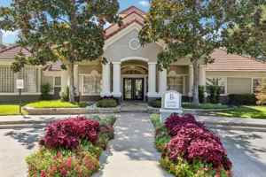 featured image of 530 Buckingham Rd