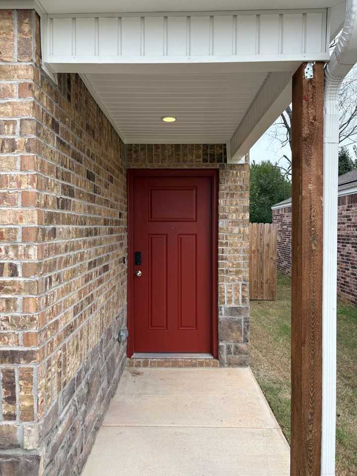 1835 Breckenridge St - Photo 6 of 23