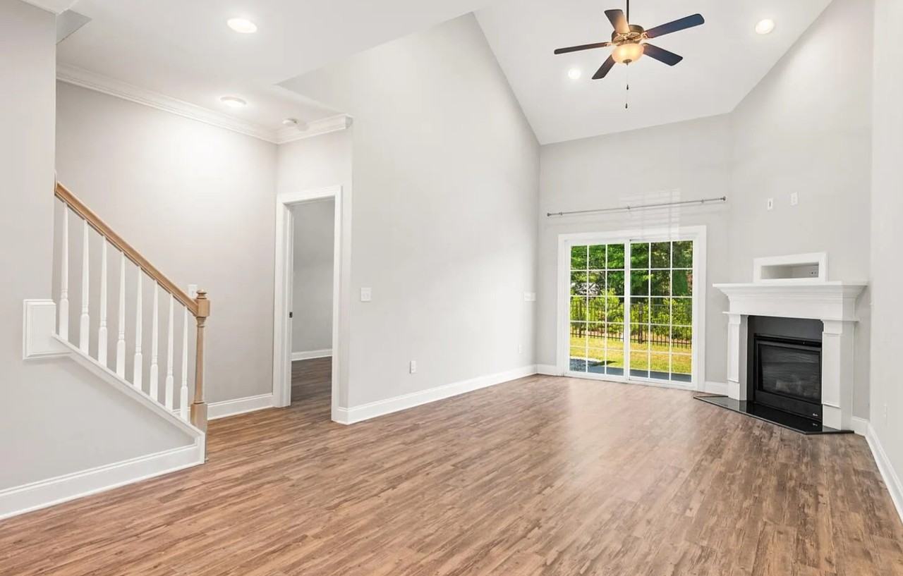 629 Barneswyck Dr - Photo 3 of 25