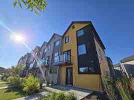 featured image of 2796 Maple Way Nw