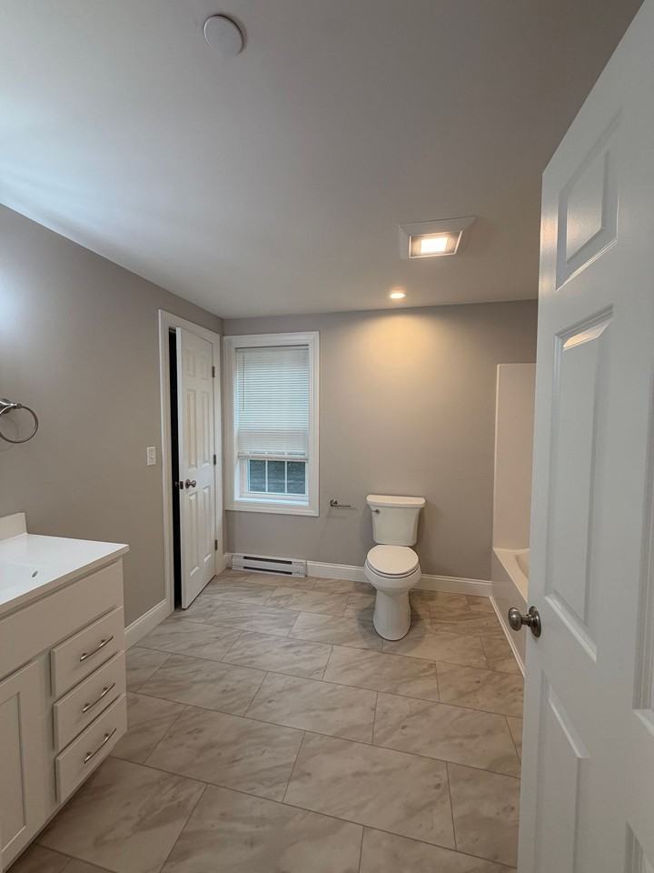439 Main St #101 - Photo 7 of 43
