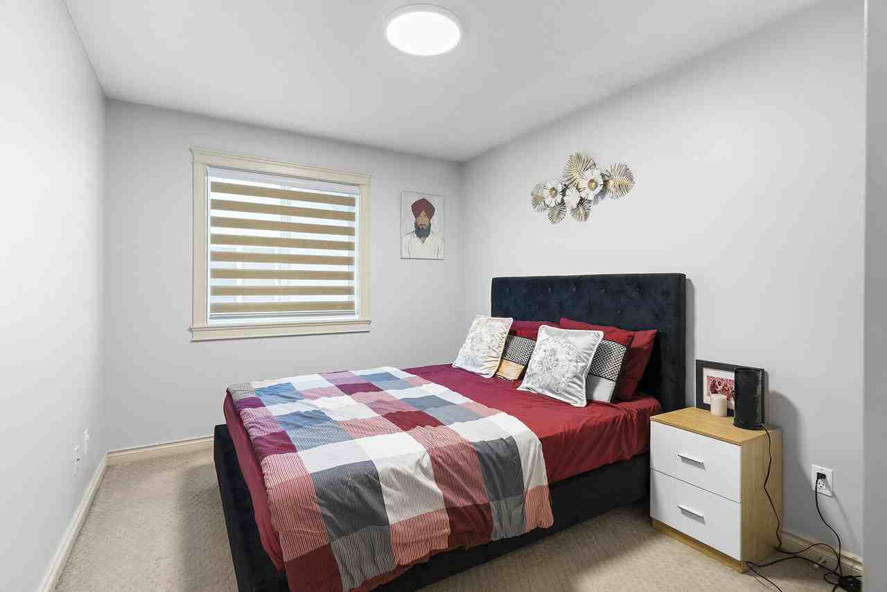 409 Kinniburgh Blvd - Photo 3 of 13