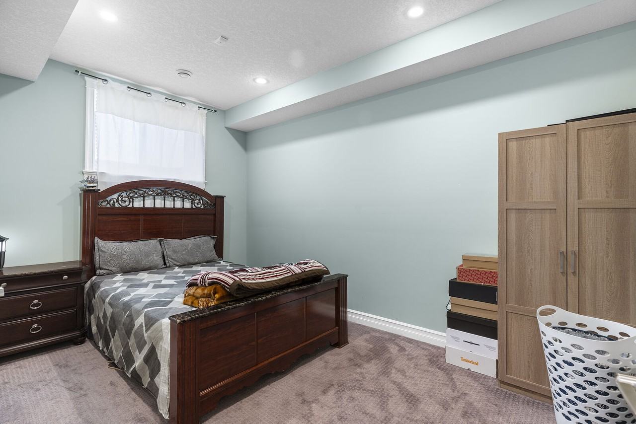 409 Kinniburgh Blvd - Photo 6 of 13