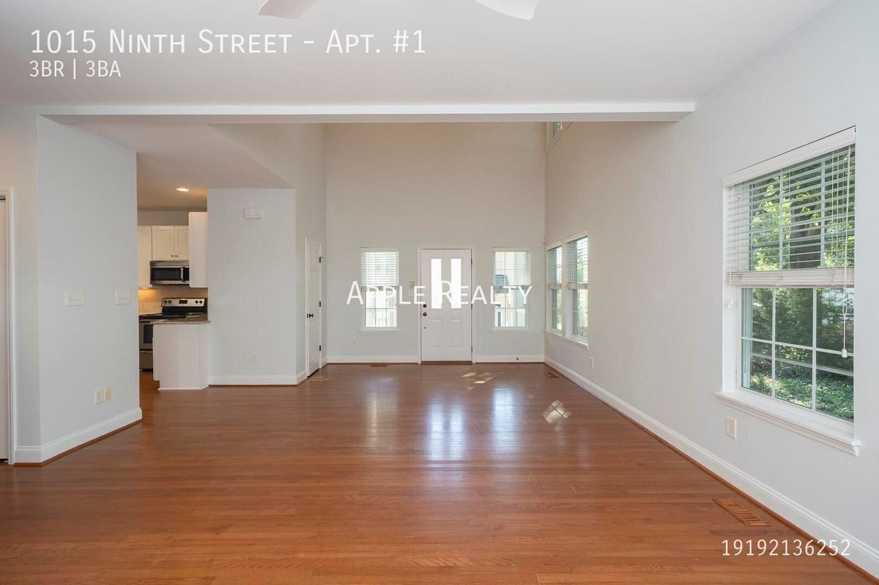 1015 9th St #1 - Photo 6 of 45