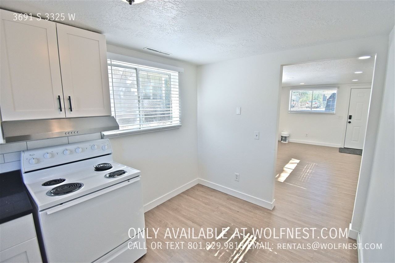 3691 S 3325 W - Photo 3 of 18