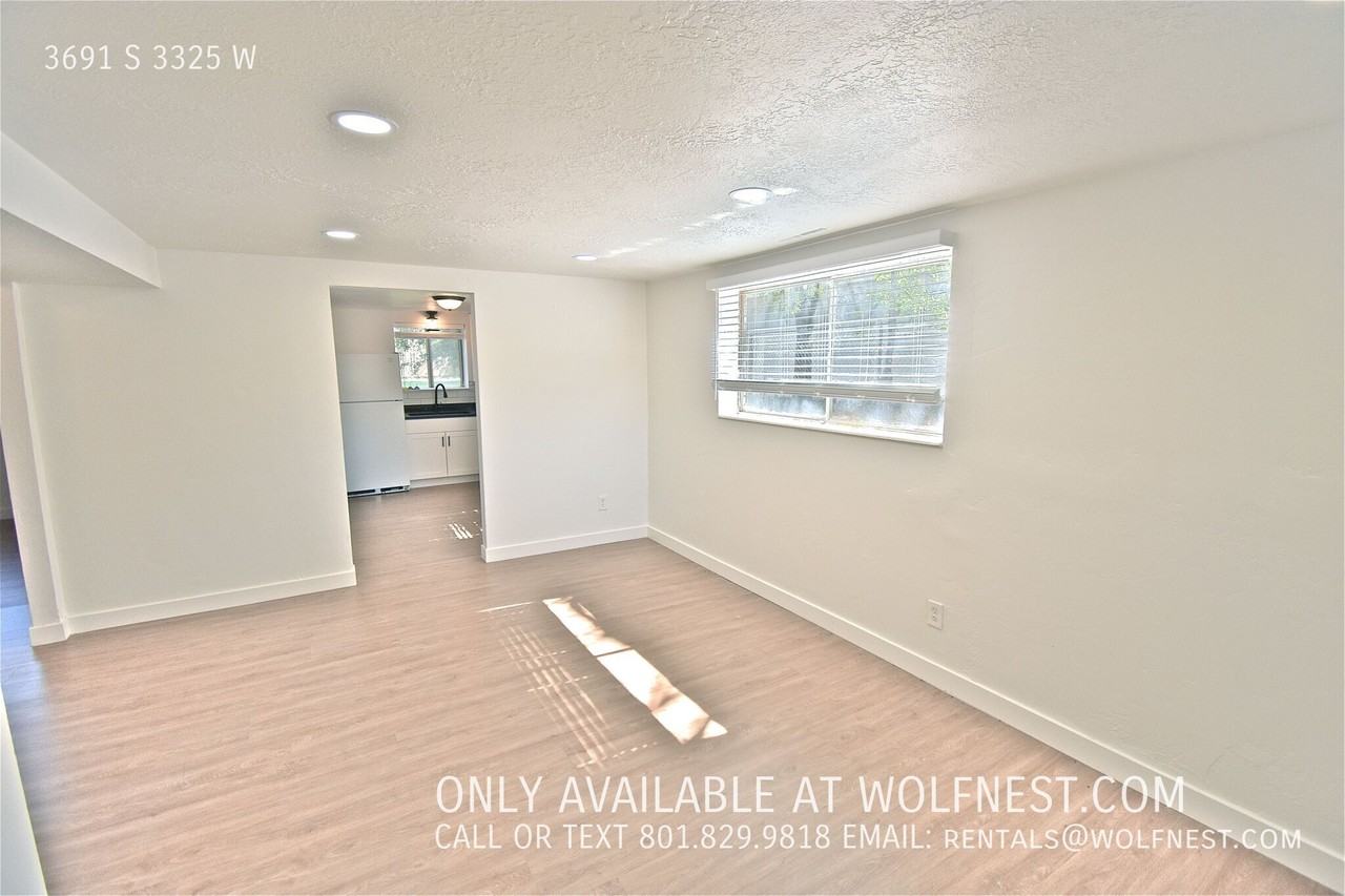3691 S 3325 W - Photo 4 of 18