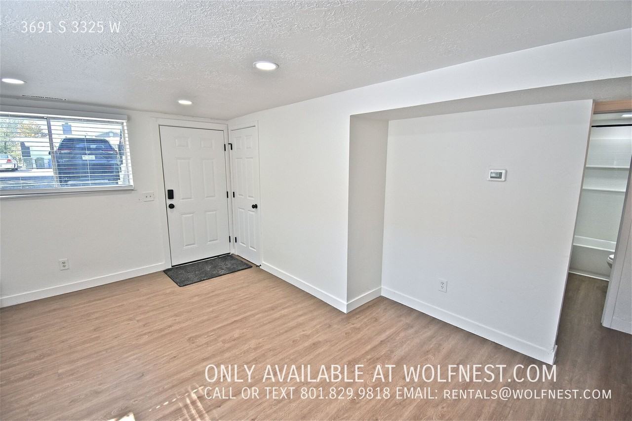 3691 S 3325 W - Photo 6 of 18